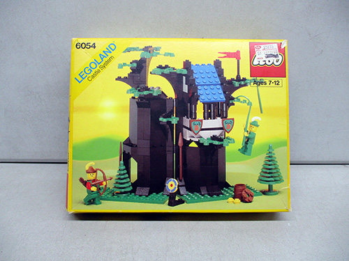 image of LEGO Forestmen’s Hideout Set 6054