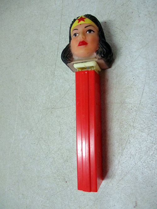 image of Wonder Woman PEZ Dispenser