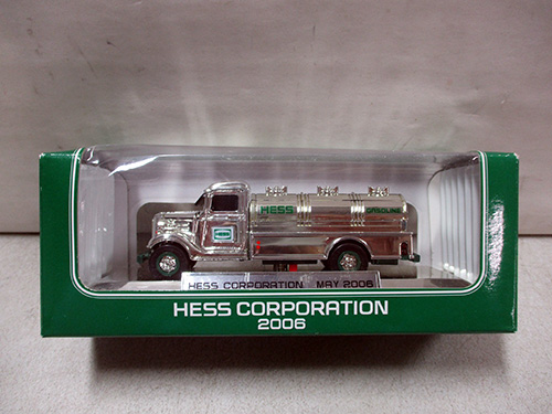 image of 2006 Hess Corporation Chrome NYSE Miniature Truck