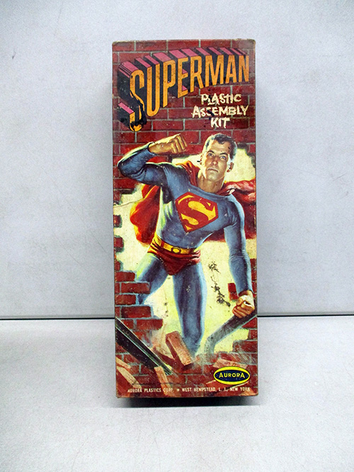 image of Aurora Superman Plastic Assembly Kit