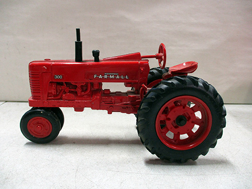 image of Farmall 300 Diecast Tractor Model