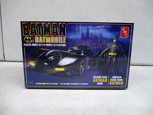 image of AMT Batman Batmobile Model Kit