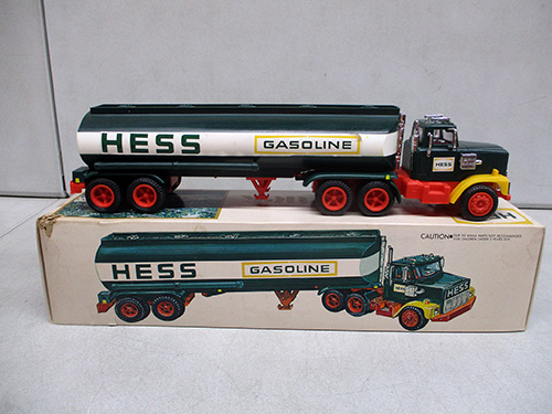 image of 1978 Hess Toy Truck with Box