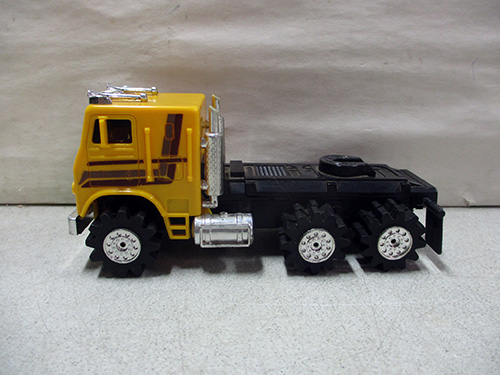 image of Schaper Stomper semi Truck with Black Chassis