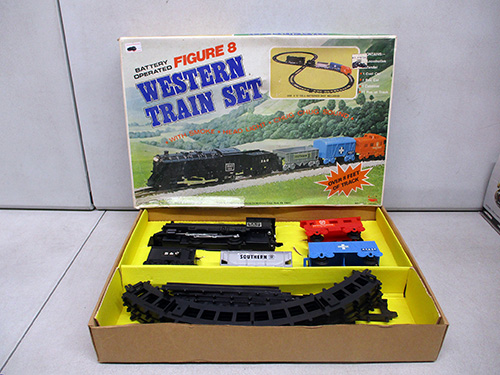 image of Western Train Set Figure 8 Battery Operated