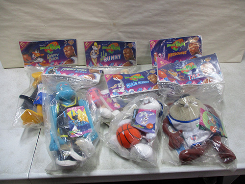 image of Space Jam 1996 plush toys set