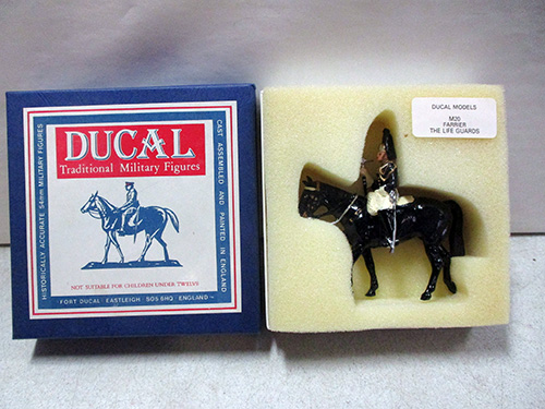 image of Ducal Traditional Military Figure with Box