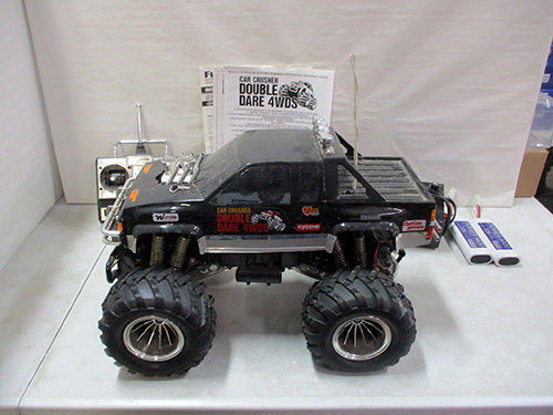 image of Kyosho Double Dare 4WD RC Monster Truck Model