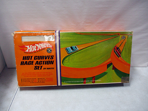 image of Hot Wheels Hot Curves Race Action Set in Original Box