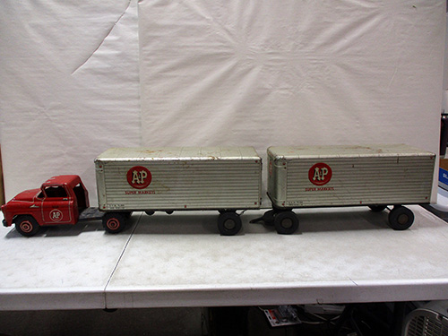 image of Marx A&P Grocery Toy Truck with Double Trailers