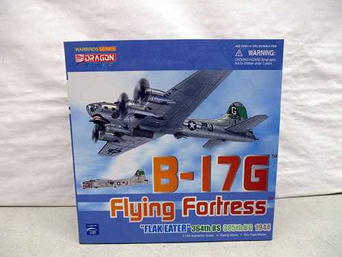 image of Dragon Models 1:72 Scale B-17G Flying Fortress Kit