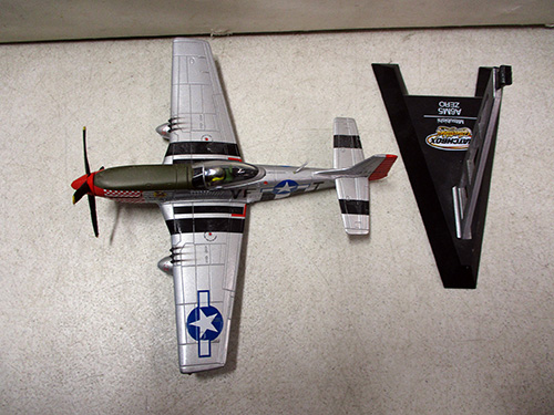 image of Aries P-51D Mustang Diecast Model with Stand