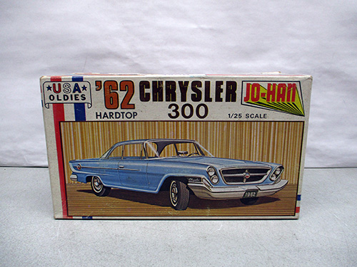 image of Jo-Han 1/25 Scale 1962 Chrysler 300 Model Kit