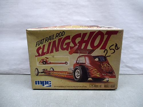 image of MPC Fiat Rail Rod Slingshot 1:25 Scale Model Kit