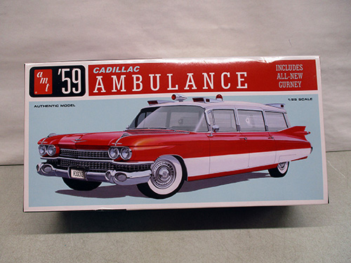 image of 1959 Cadillac Ambulance AMT Model Kit