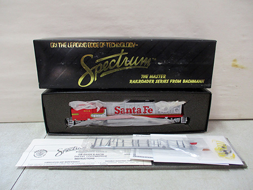 image of Bachmann Spectrum Santa Fe Diesel Locomotive Model
