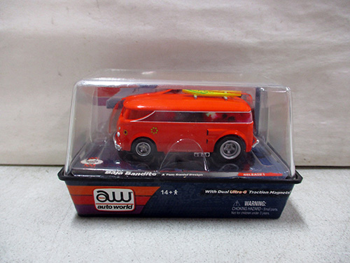 image of Auto World 1:64 VW Type 2 Bus Diecast Model