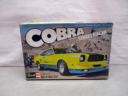 image of Revell 1/25 Scale Cobra Street Racer Model Kit
