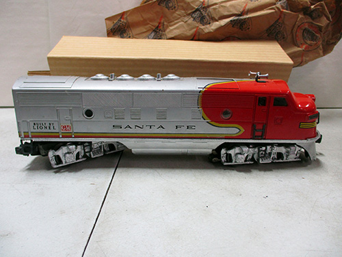 image of Santa Fe Diesel Locomotive Model Train