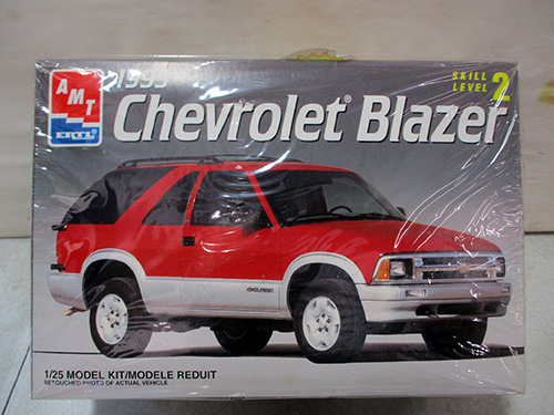 image of AMT 1/25 Model Kit Chevrolet Blazer in Sealed Box