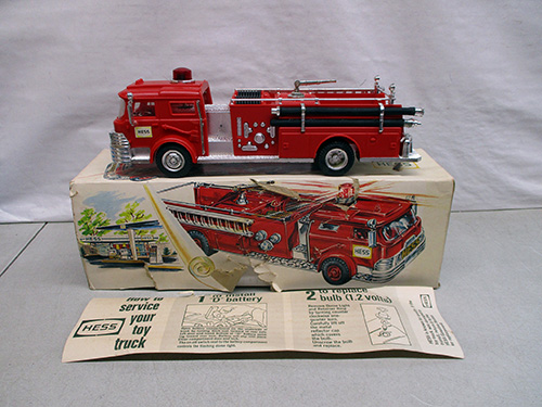 image of Hess 1970 Fire Truck with Box and Inserts