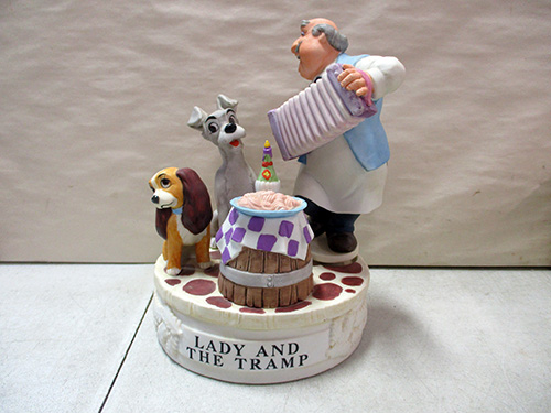 image of Lady and the Tramp Figurine with Chef and Spaghetti