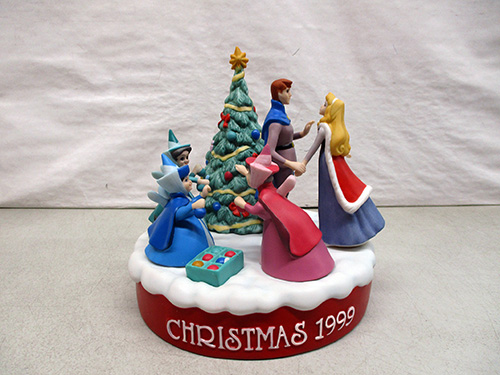 image of Sleeping Beauty Christmas 1999 Music Box Figurine
