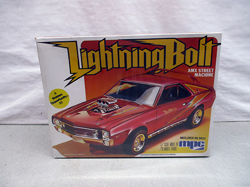 image of MPC Lightning Bolt AMX Street Machine Model Kit