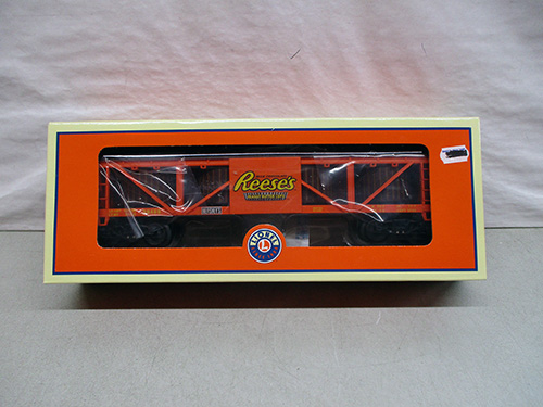 image of Lionel Reese's Hopper Train Car in Original Box