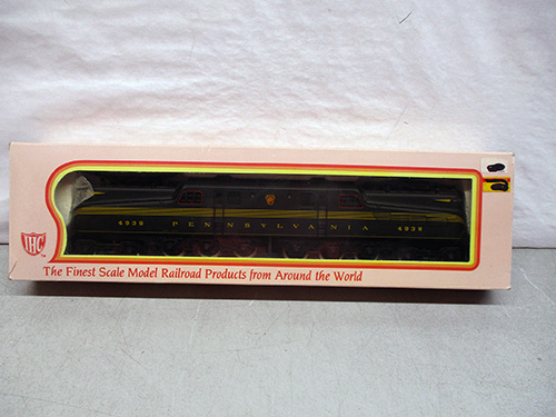 image of HO Gauge Pennsylvania Diesel Engine Model in Box