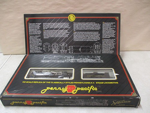image of HO Scale Pennsylvania K-4 Steam Locomotive Set