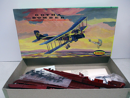 image of Aurora Gotha Bomber Plastic Model Kit