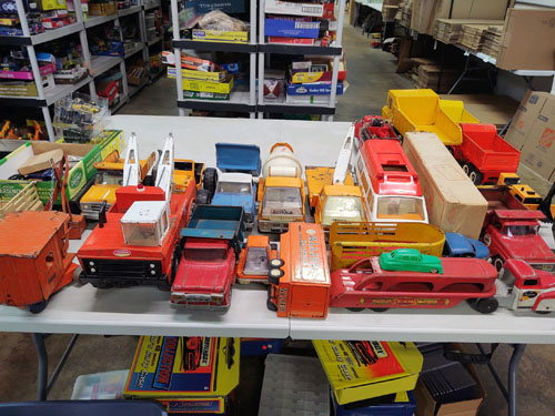 A collection of vintage Tonka trucks - image 4