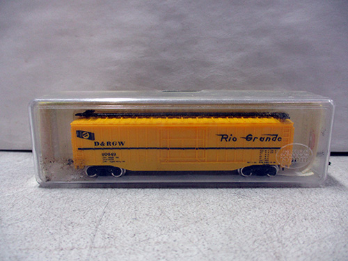 z-scale model trains image 4